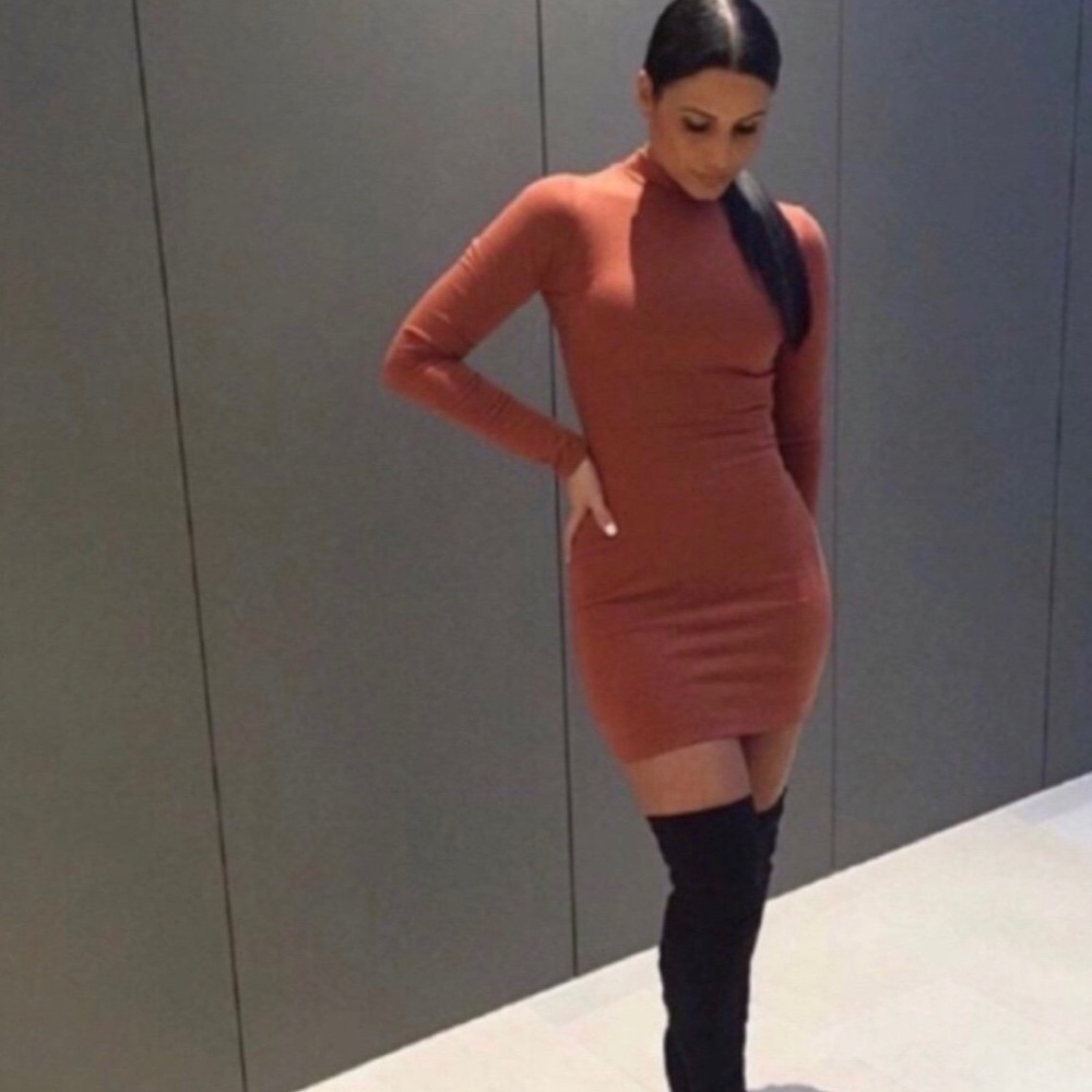 Almau Dress